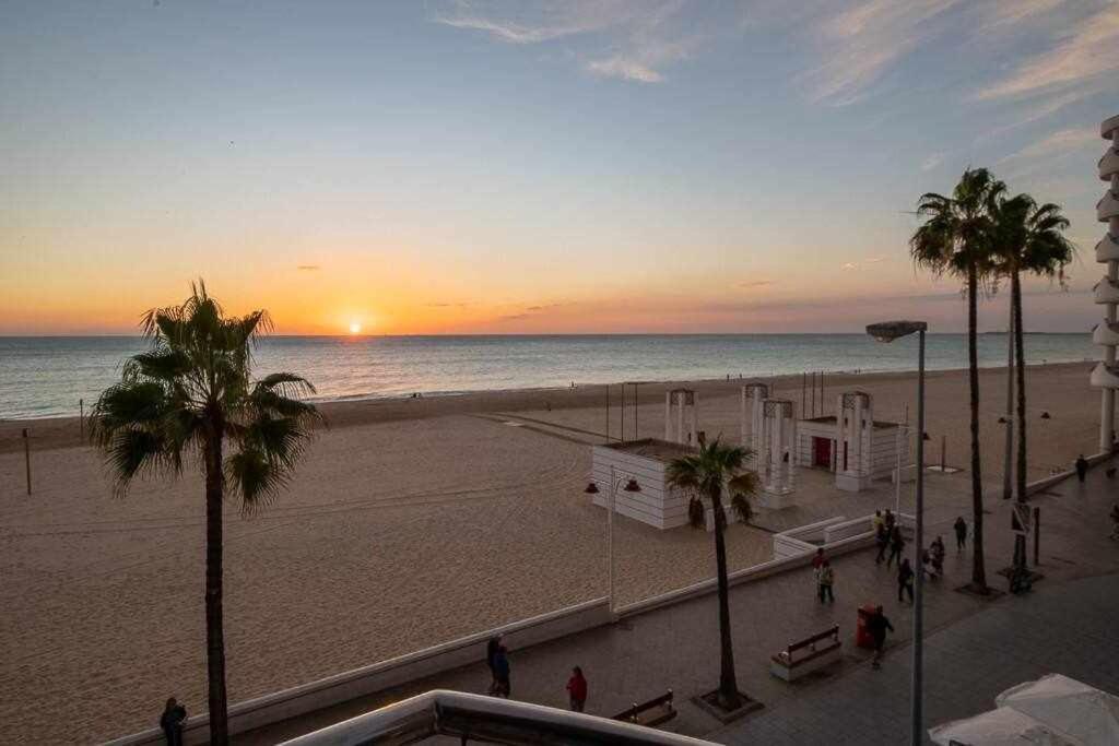 Preciado Apartamento Con Vistas Frontales Al Mar Cádiz Kültér fotó